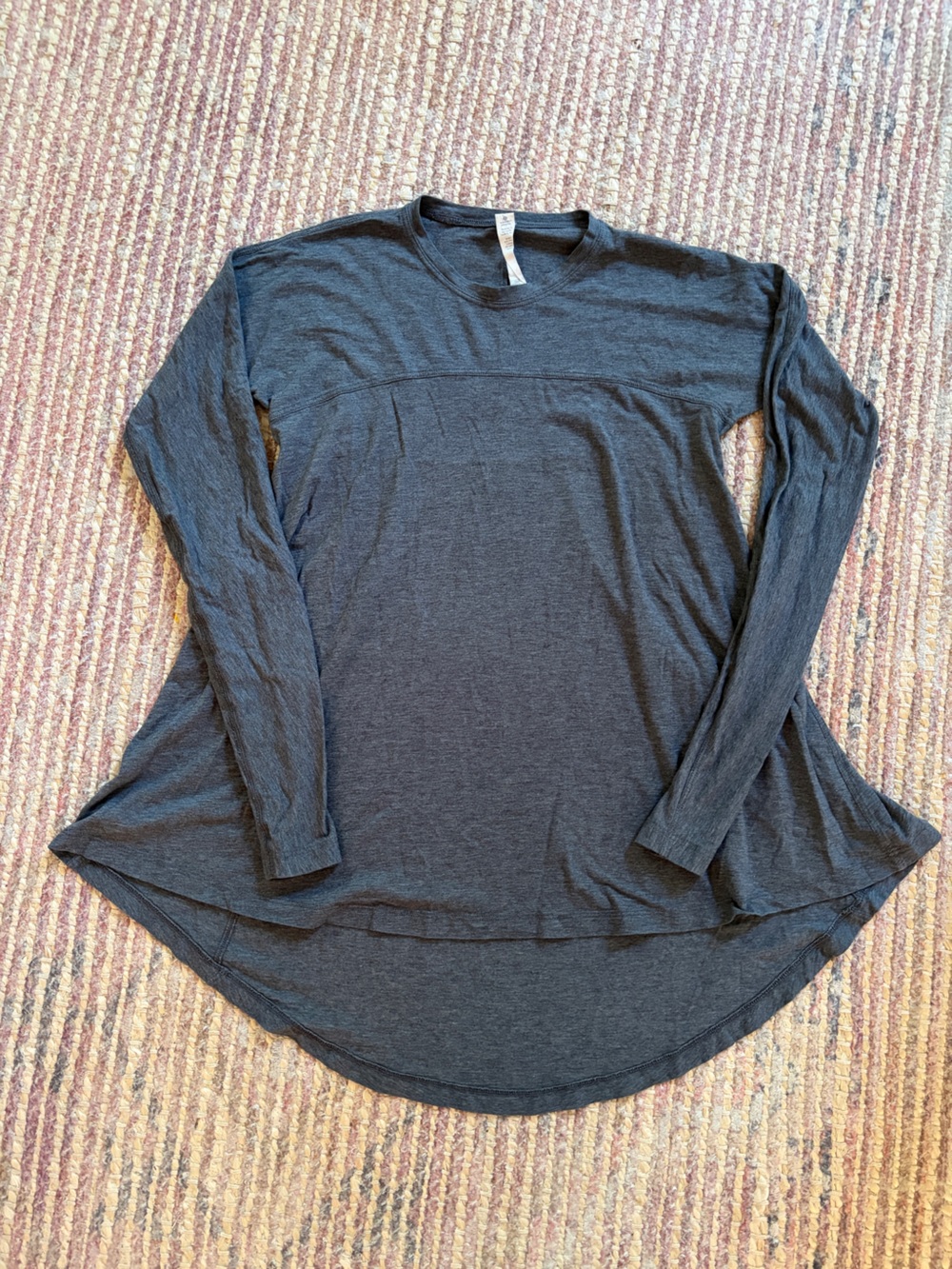lululemon athletica Long Sleeve crew neck long sleeve top - Charcoal size 2 XS